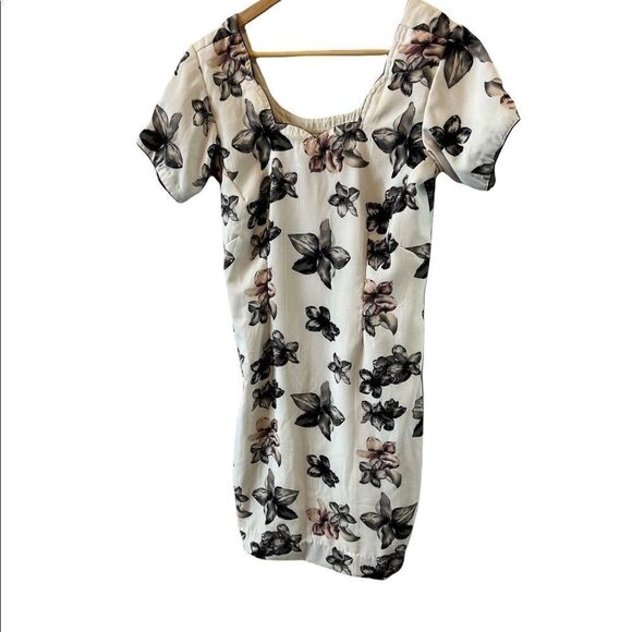 Cream Floral Print Scallop Neck Short Sleeve Mid Length Dress S - Picture 1 of 8
